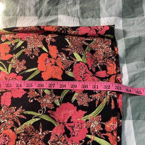 Y2K Croft & Barrow Midi Skirt Womens 18 Linen Black Red Floral Hibiscus Flared - Picture 8 of 8